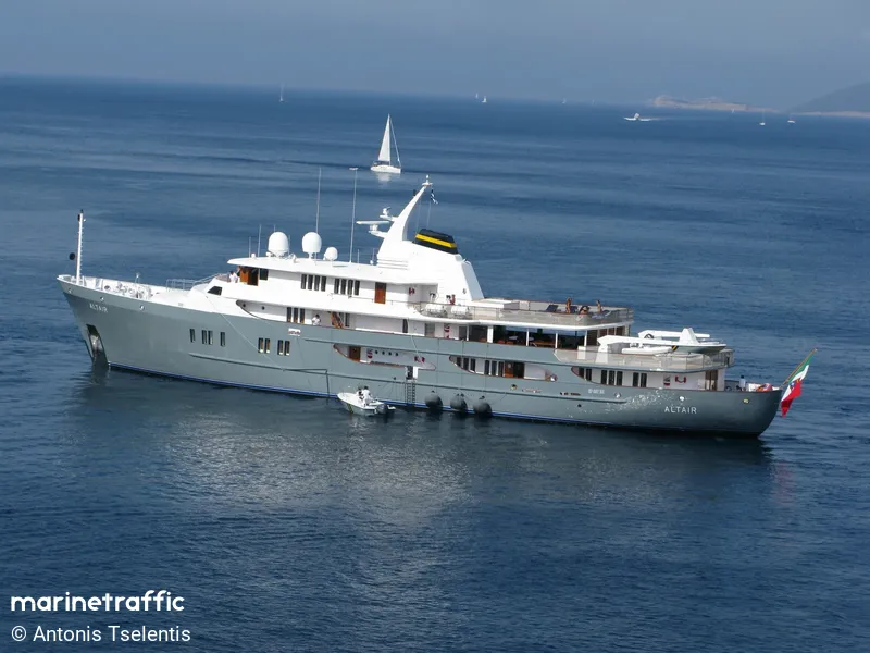 Altair III — view 4