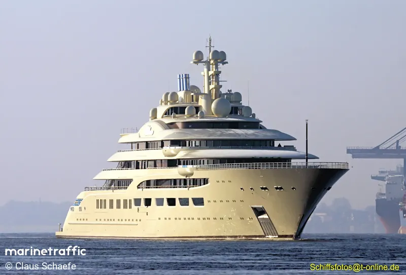 Dilbar — view 3