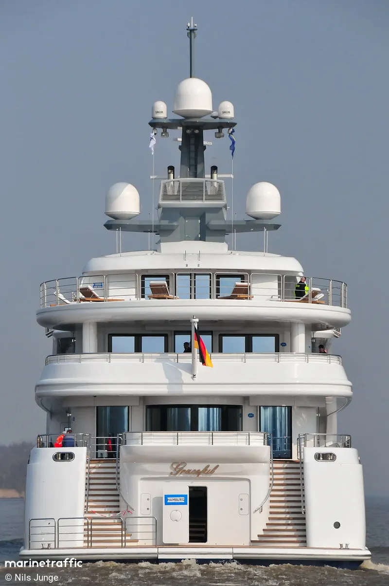 Graceful — Renamed Kosatka — view 4