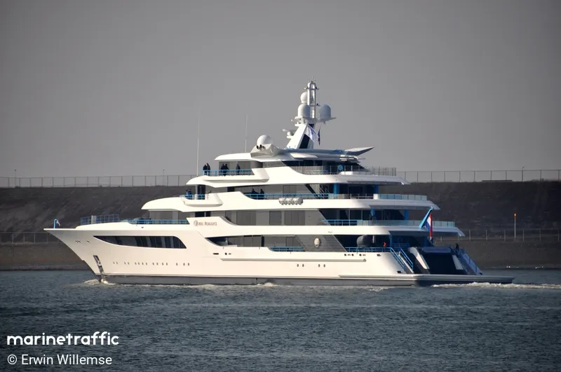 Royal Romance — view 2